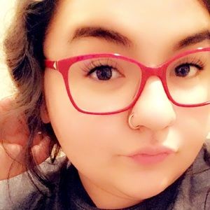 Meet your Posher, Molly